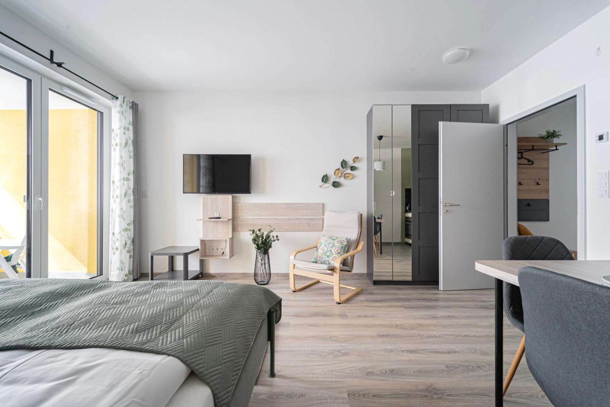 בודפשט Westside Garden Apartments By Urbanrent מראה חיצוני תמונה
